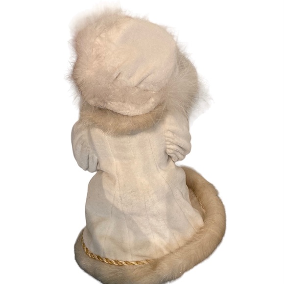 The Bearington Victorian Vintage Bear - Picture 2 of 2